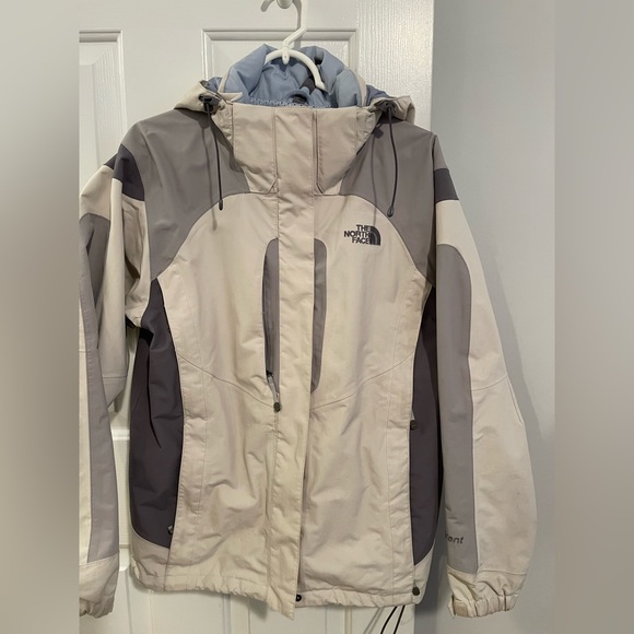 The North Face Jackets & Blazers - Women’s The North Face waterproof, windproof, ski jacket with removable liner.